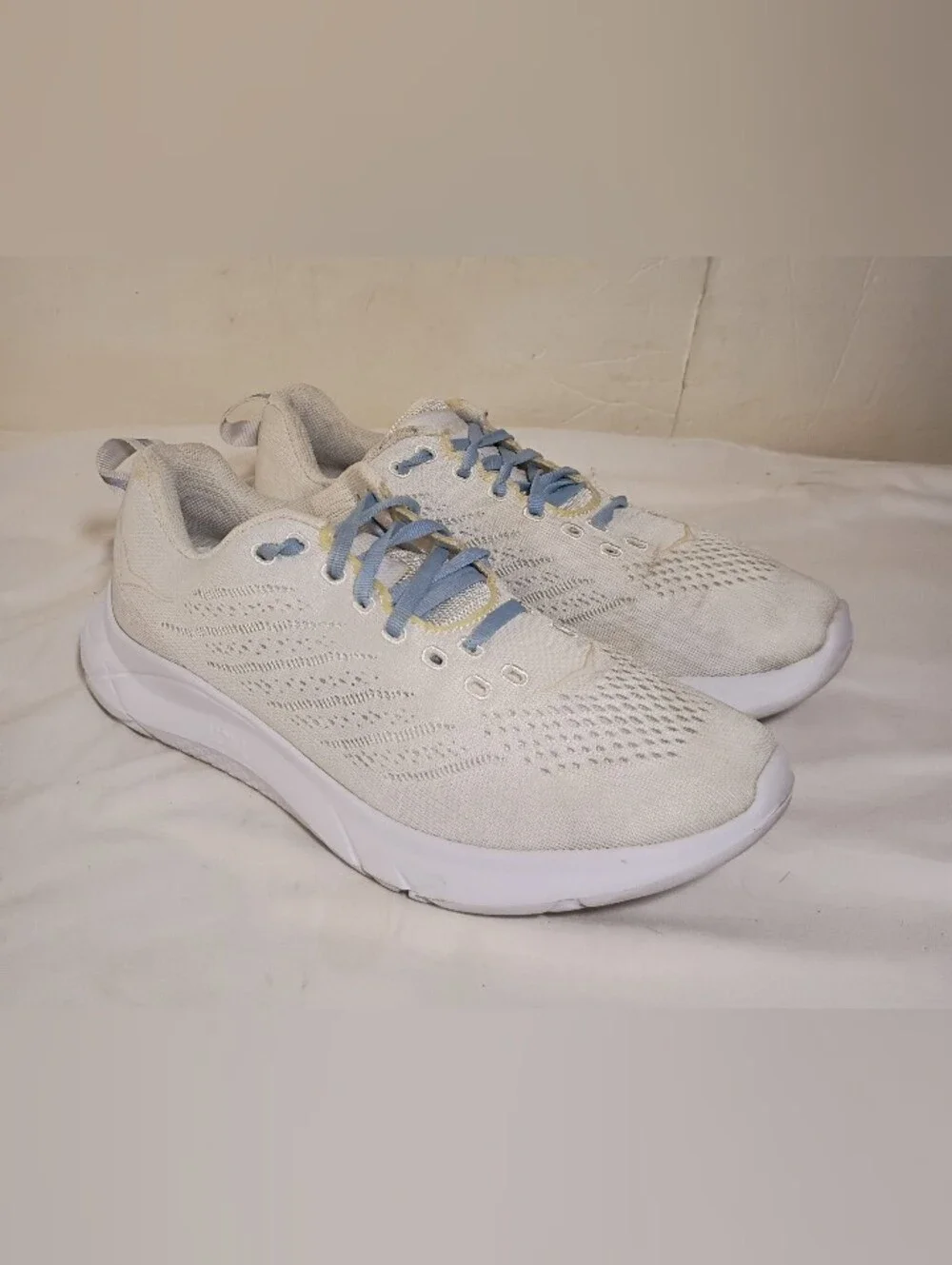 Hoka One One Hupana EM Women's Size 8 White Blue Running Shoes Sneakers